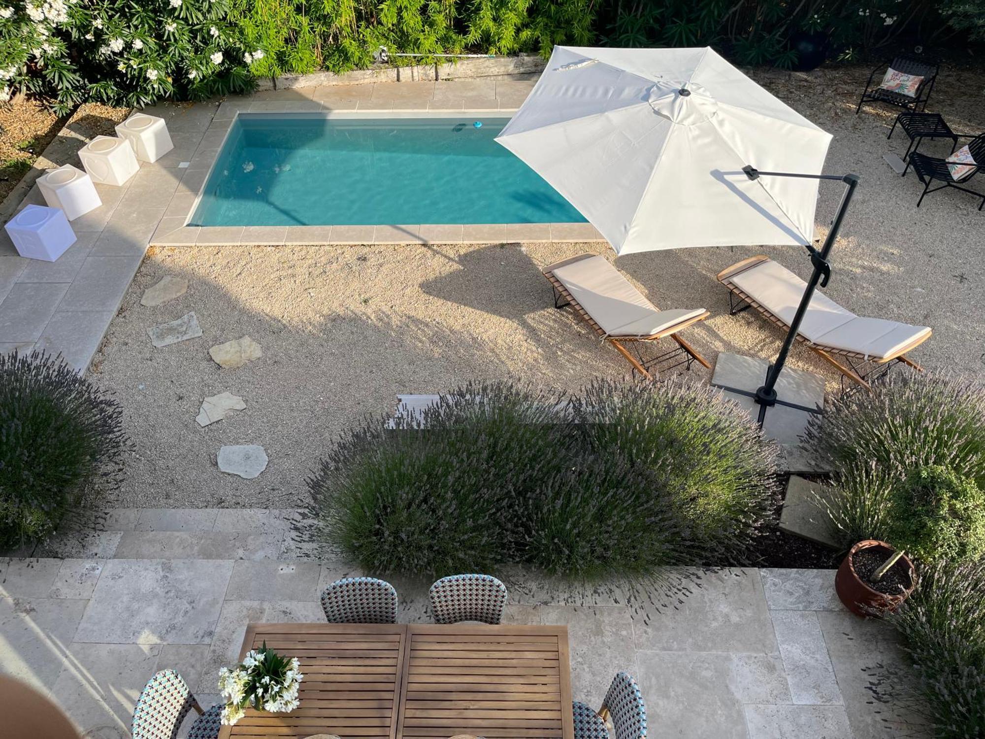 Villa Aprile Saint-Étienne-du-Grès Екстериор снимка